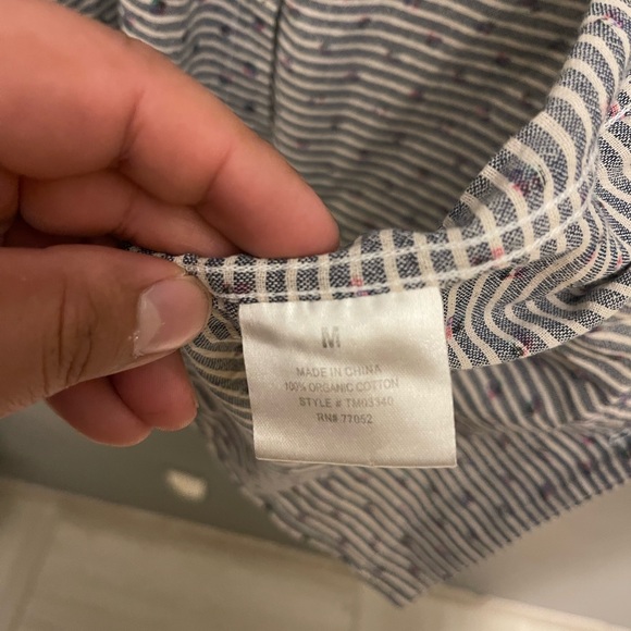 Threads 4 Thought Men’s Medium Long Sleeve Button Up Shirt - Picture 3 of 8